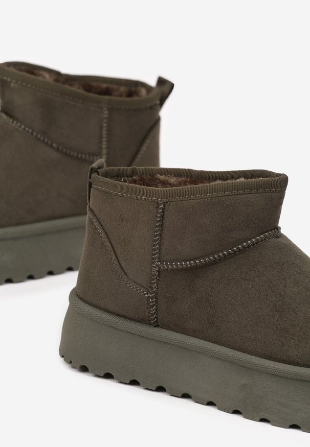 Renee - Zielone Krótkie Śniegowce z Ekozamszu na Niskiej Platformie Lennael. Okazja: na co dzień. Kolor: zielony. Materiał: jeans. Sezon: zima. Obcas: na platformie. Styl: elegancki, casual