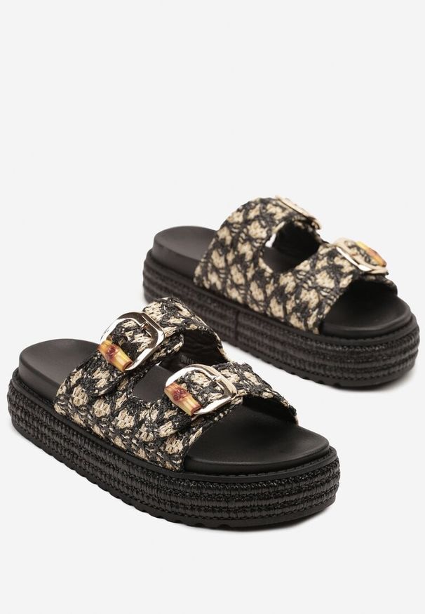 Born2be - Czarne Klapki na Platformie z Plecionki z Paskami z Klamrami Sonadwen. Okazja: na co dzień, na imprezę. Kolor: czarny. Materiał: jeans. Wzór: aplikacja, paski. Sezon: lato. Obcas: na platformie. Styl: casual