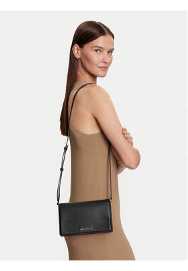 MICHAEL Michael Kors Torebka 32S4SJ6C6L Czarny. Kolor: czarny. Materiał: skórzane