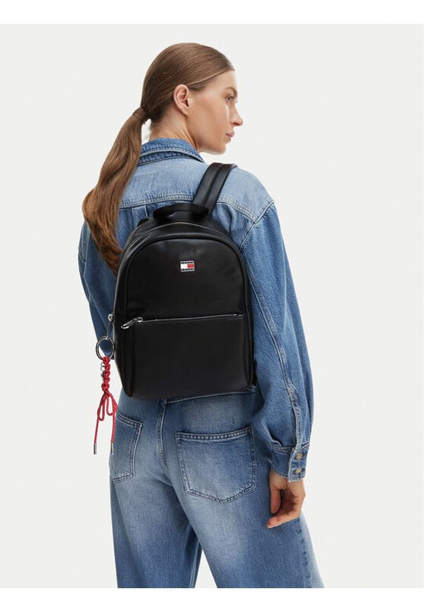 Tommy Jeans Plecak Tjw City Charm Dome Backpack AW0AW18579 Czarny. Kolor: czarny. Materiał: skóra