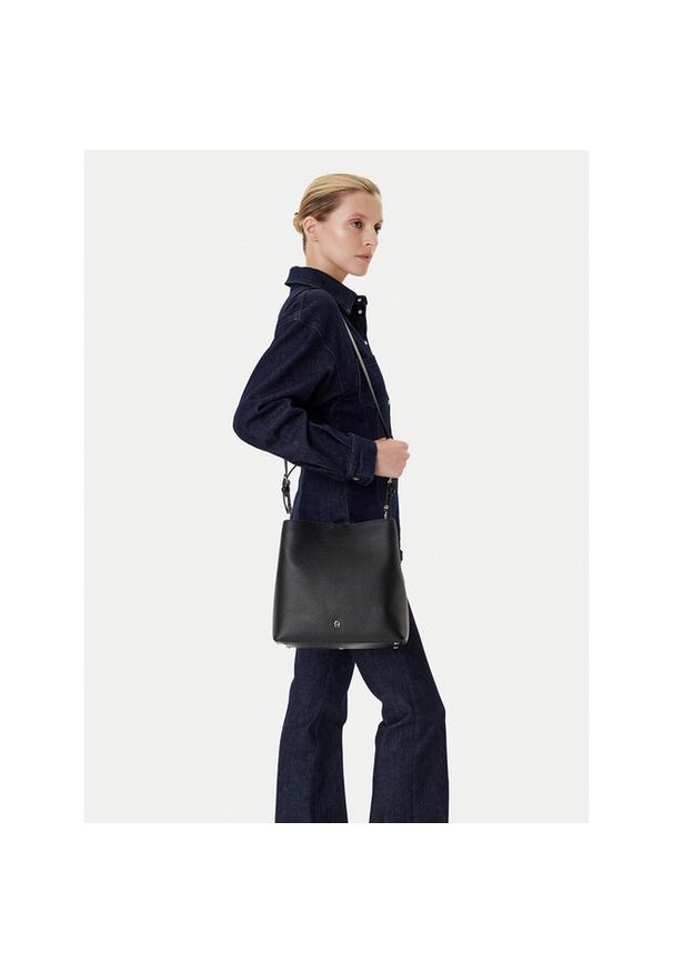 Torebka Aigner. Kolor: czarny