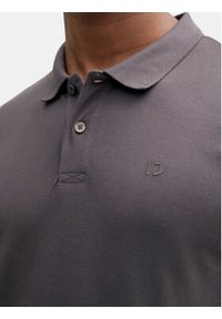 Tom Tailor Denim Polo 1045587 Szary Regular Fit. Typ kołnierza: polo. Kolor: szary. Materiał: bawełna #4
