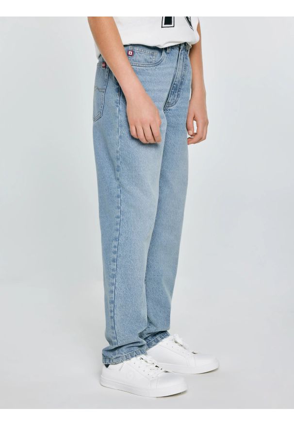 Big-Star - Jeansy chłopięce loose niebieskie Zacky 209. Okazja: na co dzień. Stan: podwyższony. Kolor: niebieski. Materiał: jeans. Styl: casual, vintage, klasyczny, elegancki