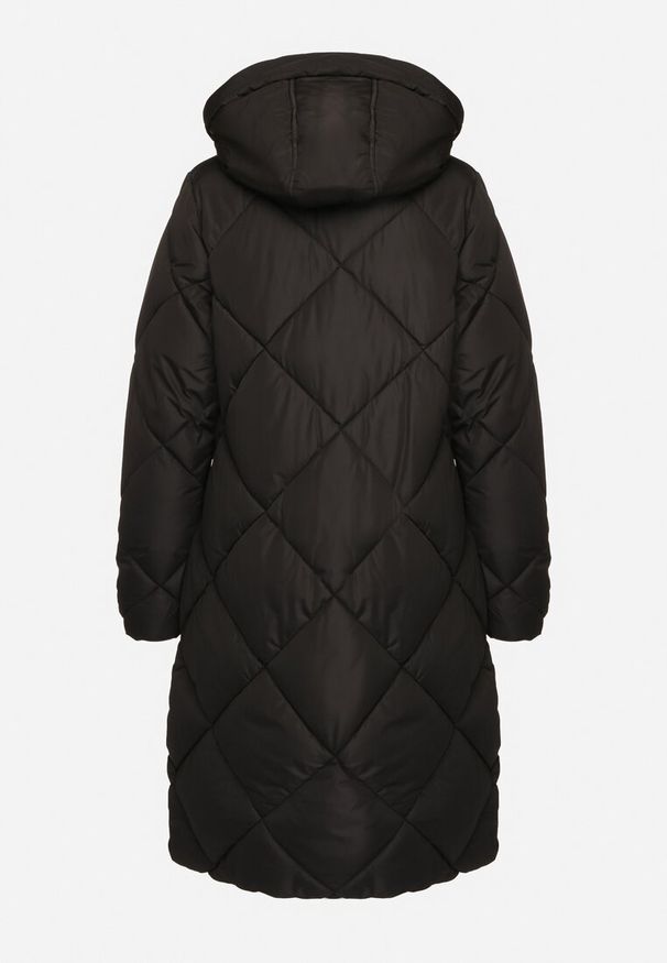 Born2be - Czarna Kurtka z Kapturem i Kieszeniami w Kraciaste Pikowane Przeszycia Ettaline. Okazja: na co dzień. Typ kołnierza: kaptur. Kolor: czarny. Materiał: jeans. Styl: elegancki, casual, sportowy, klasyczny