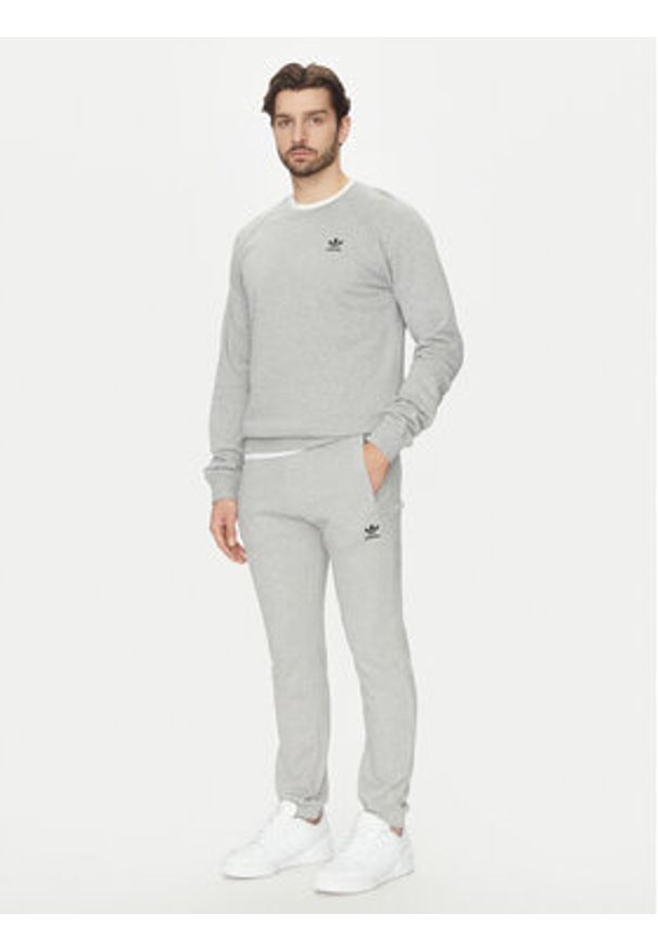 Adidas - adidas Spodnie dresowe Trefoil Essentials JD2424 Szary Slim Fit. Kolor: szary. Materiał: bawełna