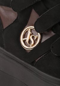 Born2be - Czarno-Brązowe Botki Vices w Stylu Sneakersów na Platformie Afirriva. Okazja: na co dzień. Zapięcie: rzepy. Kolor: czarny. Materiał: jeans. Wzór: aplikacja. Obcas: na platformie. Wysokość obcasa: średni #7