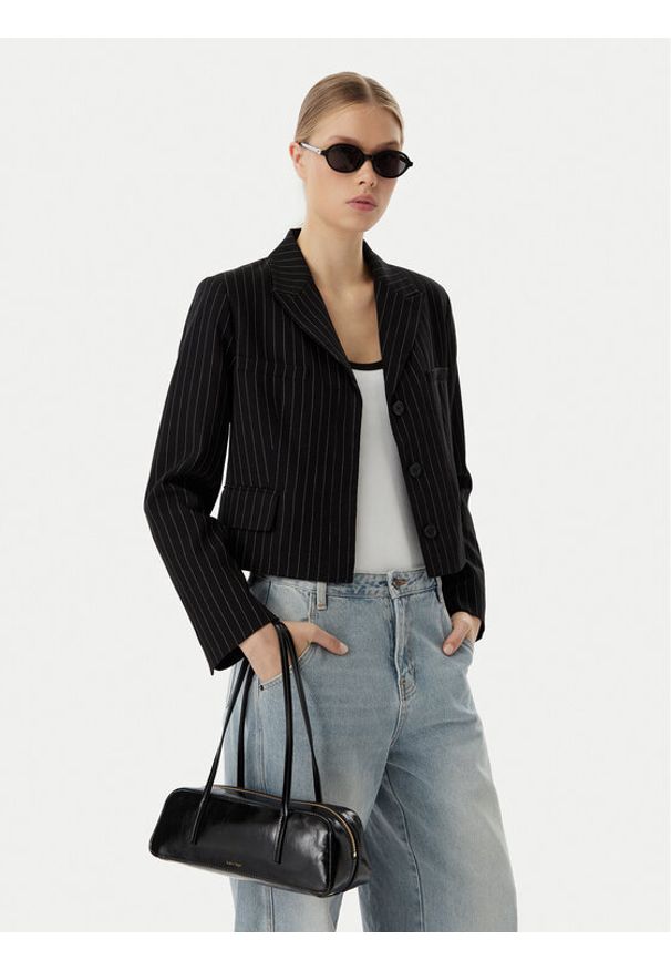 Calvin Klein Torebka Foil Logo Glossy Bauletto LV04F3638G Czarny. Kolor: czarny. Materiał: skórzane