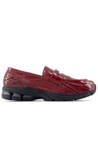 Buty unisex New Balance U1906LCS - bordowe. Kolor: czerwony. Materiał: materiał, syntetyk. Szerokość cholewki: normalna. Sport: turystyka piesza #1