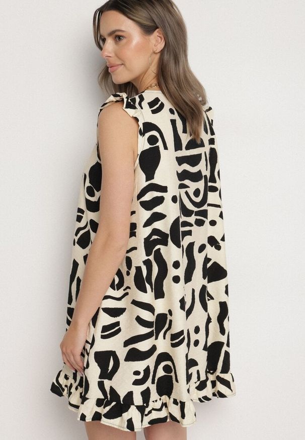 Born2be - Czarna Sukienka o Rozkloszowanym Kroju z Dekoltem w Serek w Abstrakcyjny Wzór Mevondra. Okazja: na co dzień. Typ kołnierza: dekolt w serek. Kolor: czarny. Materiał: skóra, jeans. Długość rękawa: bez rękawów. Styl: casual, elegancki