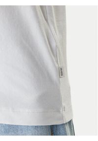 Guess Jeans T-Shirt W4YI10 J1314 Biały Regular Fit. Kolor: biały. Materiał: bawełna #7