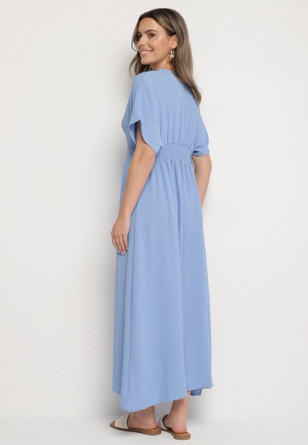 Born2be - Niebieska Sukienka z Bawełną i Górą w Stylu Nietoperza Filenia. Okazja: na co dzień. Kolor: niebieski. Materiał: bawełna. Styl: casual