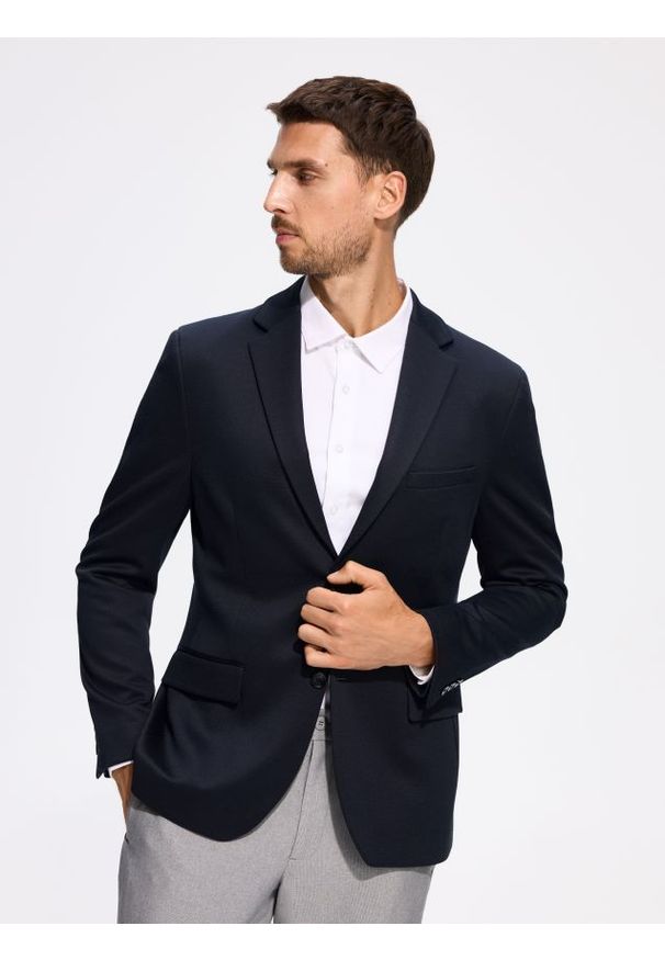 Reserved - Marynarka slim fit - granatowy. Kolor: niebieski. Materiał: wiskoza, dzianina