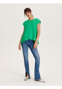Reserved - Bluzka z wiskozy - zielony. Kolor: zielony. Materiał: wiskoza #1