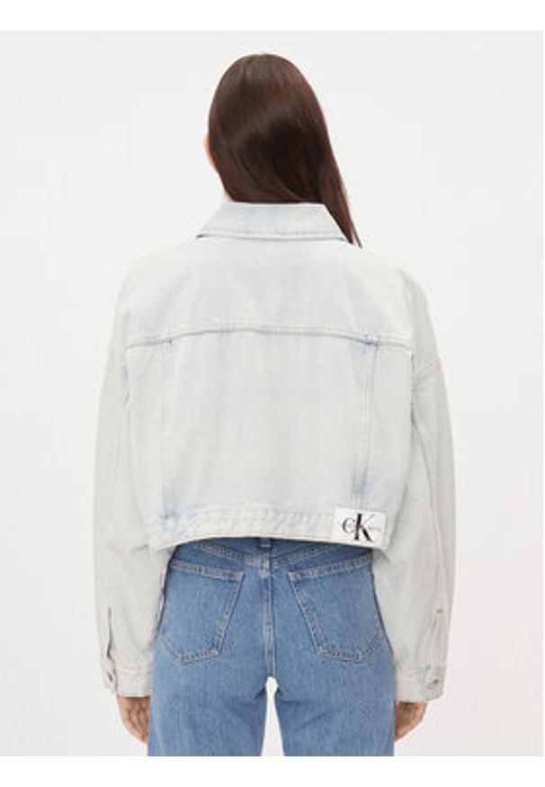 Calvin Klein Jeans Kurtka jeansowa J20J222874 Niebieski Oversize. Kolor: niebieski. Materiał: bawełna