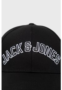 Jack & Jones czapka bawełniana kolor czarny z aplikacją. Kolor: czarny. Materiał: bawełna. Wzór: aplikacja #3