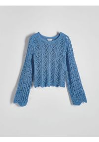 Reserved - Ażurowy sweter - jasnoniebieski. Kolor: niebieski. Materiał: dzianina, bawełna. Wzór: ażurowy