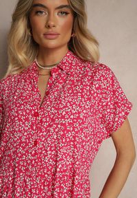 Renee - Fuksjowa Koszulowa Sukienka z Bawełny w Kwiaty o Rozkloszowanym Fasonie Sarilon. Okazja: na co dzień. Kolor: różowy. Materiał: bawełna. Długość rękawa: krótki rękaw. Wzór: kwiaty. Typ sukienki: koszulowe. Styl: elegancki, casual #3