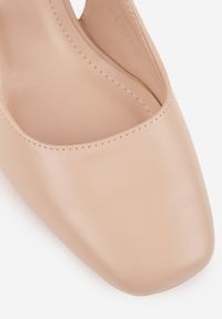 Renee - Beżowe Czółenka na Słupku Wykończone Kwadratowym Noskiem i Cienkimi Paseczkami Elavon. Okazja: do pracy, na spotkanie biznesowe. Zapięcie: sprzączka. Kolor: beżowy. Obcas: na słupku. Styl: biznesowy, elegancki #7