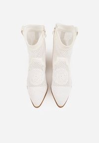 Renee - Białe Botki Kowbojki na Stożku z Ażurową Cholewką z Haftem Isarna. Okazja: na co dzień. Kolor: biały. Materiał: jeans. Szerokość cholewki: normalna. Wzór: ażurowy, haft. Obcas: na stożku. Styl: casual, klasyczny, boho. Wysokość obcasa: średni #9