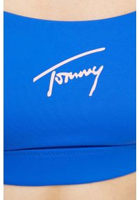 Tommy Jeans biustonosz kąpielowy kolor granatowy miękka miseczka. Kolor: niebieski. Materiał: materiał. Wzór: nadruk #4
