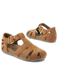 Sandały damskie Artiker, cholewka ze skóry naturalnej zamszowej pasek wokół kostki z regulacją na klamrę, brązowe, 58C0329. Zapięcie: klamry. Kolor: brązowy. Materiał: skóra, zamsz #2