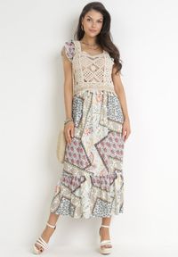 Born2be - Beżowo-Niebieska Rozkloszowana Sukienka Maxi z Szydełkową Górą i Falbankami z Bawełny Madela. Typ kołnierza: kołnierz z falbankami. Kolor: beżowy. Materiał: bawełna. Sezon: wiosna, lato. Długość: maxi #1