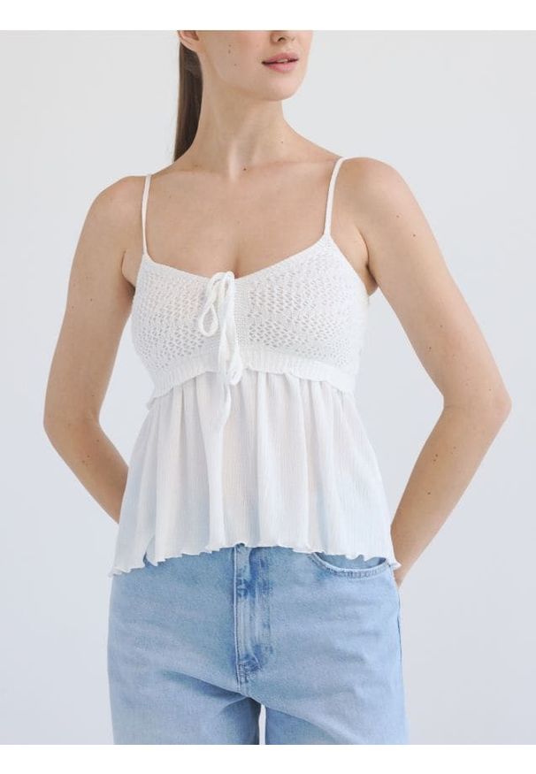 Reserved - Top z szydełkowaną górą - złamana biel. Materiał: tkanina