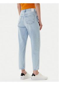 Mustang Jeansy Charlotte 1016196 Błękitny Mom Fit. Kolor: niebieski