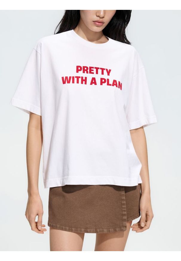 Reserved - Bawełniany t-shirt z nadrukiem - biały. Kolor: biały. Materiał: bawełna. Wzór: nadruk