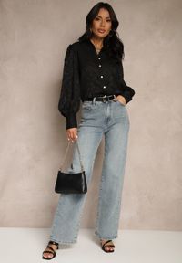 Renee - Czarna Koszula w Klasycznym Stylu Nalelite. Okazja: na co dzień, na spotkanie biznesowe, do pracy. Kolor: czarny. Materiał: jeans. Styl: klasyczny