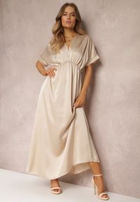 Renee - Jasnobeżowa Sukienka Satynowa Cythora. Typ kołnierza: dekolt w serek. Kolor: beżowy. Materiał: satyna. Długość rękawa: krótki rękaw. Styl: elegancki. Długość: maxi