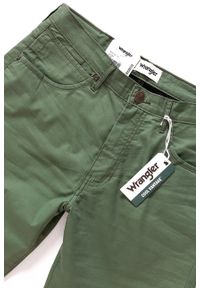 Wrangler - WRANGLER SPODNIE MĘSKIE ARIZONA OLIVINE W12OAN170. Materiał: materiał #5