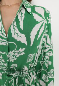 Born2be - Zielona Koszulowa Sukienka z Roślinnym Wzorem z Wiązanym Paskiem Rosallen. Kolor: zielony. Wzór: aplikacja. Typ sukienki: koszulowe. Długość: maxi #3
