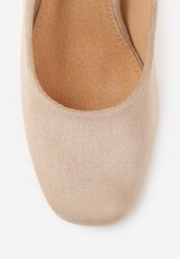 Renee - Ciemnobeżowe Casualowe Czółenka na Słupku ze Skórzaną Wkładką Maicie. Okazja: na co dzień. Zapięcie: bez zapięcia. Kolor: beżowy. Materiał: skóra. Obcas: na słupku. Styl: casual. Wysokość obcasa: średni #3