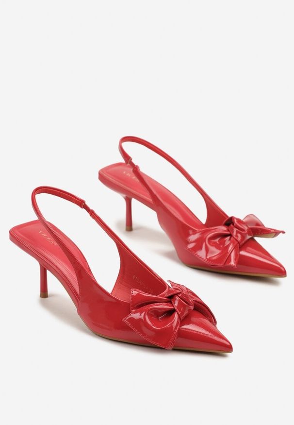 Renee - Czerwone Sandały Vices na Szpilce Slingback Ozdobione Kokardą Nilendria. Okazja: na imprezę, na spacer. Kolor: czerwony. Wzór: aplikacja. Sezon: lato. Obcas: na szpilce. Styl: elegancki