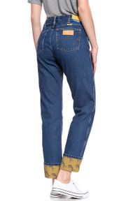 Wrangler - WRANGLER RETRO BOYFRIEND B&Y DARK HORSE W243SW22W. Wzór: jednolity, aplikacja. Styl: retro