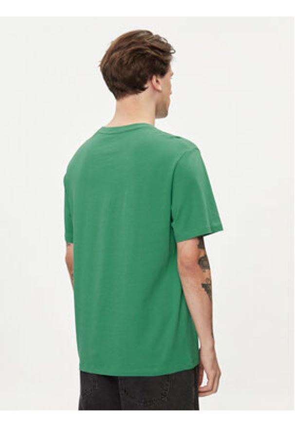 Pepe Jeans T-Shirt Claude PM509390 Zielony Regular Fit. Kolor: zielony. Materiał: bawełna