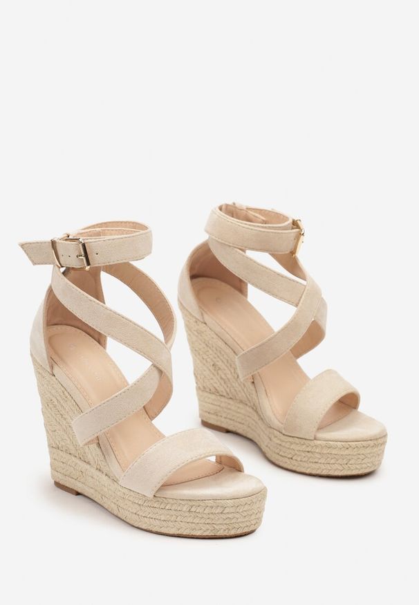 Renee - Beżowe Sandały na Plecionym Koturnie i Platformie Tinami. Zapięcie: pasek. Kolor: beżowy. Materiał: jeans. Sezon: lato. Obcas: na koturnie. Styl: elegancki, wakacyjny