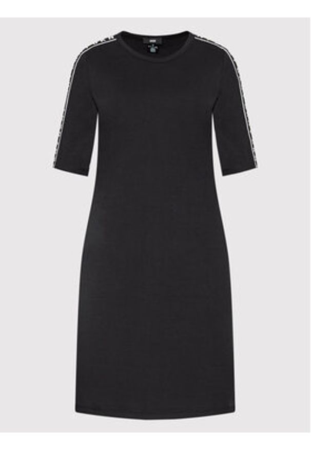 DKNY Sukienka codzienna DD2AN703 Czarny Regular Fit. Okazja: na co dzień. Kolor: czarny. Materiał: bawełna. Typ sukienki: proste. Styl: casual