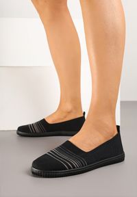 Renee - Czarne Tenisówki Ozdobione Paskami Heloti. Okazja: na co dzień. Zapięcie: pasek. Kolor: czarny. Materiał: jeans. Wzór: aplikacja. Styl: casual #6