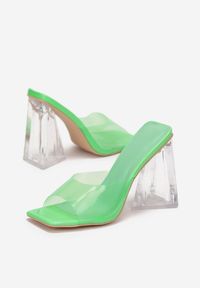 Born2be - Zielone Klapki Bastol. Nosek buta: otwarty. Kolor: zielony. Wzór: kolorowy. Obcas: na obcasie. Wysokość obcasa: średni #5