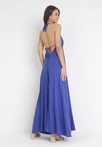 Born2be - Granatowa Rozkloszowana Sukienka Maxi z Wiązaniem na Szyi Cathenia. Kolor: niebieski. Długość: maxi #2