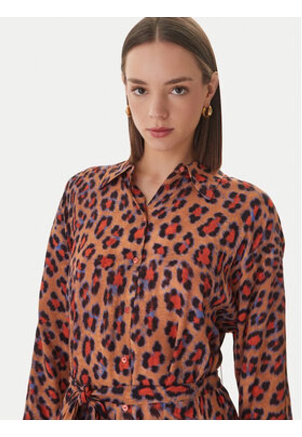 LOLA CASADEMUNT Sukienka koszulowa MS2616017 Brązowy Regular Fit. Kolor: brązowy. Materiał: wiskoza. Typ sukienki: koszulowe