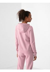 4f - Bluza dresowa rozpinana z kapturem damska. Okazja: na co dzień. Typ kołnierza: kaptur. Kolor: fioletowy. Materiał: dresówka. Styl: sportowy, wizytowy, casual. Sport: fitness #2