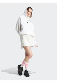 Adidas - adidas Szorty sportowe Z.N.E. IN5149 Biały Loose Fit. Kolor: biały. Materiał: bawełna
