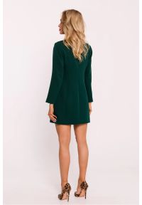 MOE - Elegancka sukienka żakietowa z dekoltem V i guzikami zielona. Okazja: do pracy. Kolor: zielony. Materiał: tkanina. Styl: elegancki. Długość: mini #3