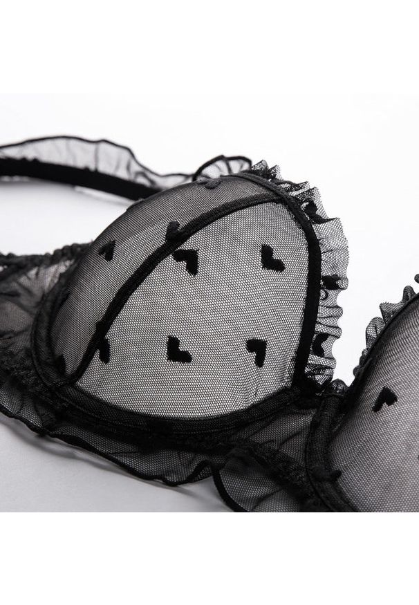 Intica - Zestaw bielizny z koronkowymi detalami na co dzień i specjalne okazje Heajung. Kolor: biały. Materiał: koronka