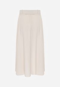 Renee - Jasnobeżowa Rozkloszowana Spódnica Maxi z Paskiem i Klamrą Adlirca. Okazja: na co dzień. Kolor: beżowy. Materiał: materiał. Wzór: gładki. Styl: casual #3