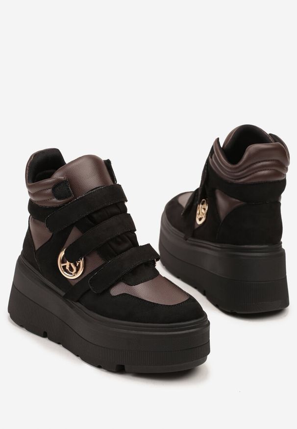 Born2be - Czarno-Brązowe Botki Vices w Stylu Sneakersów na Platformie Afirriva. Okazja: na co dzień. Zapięcie: rzepy. Kolor: czarny. Materiał: jeans. Wzór: aplikacja. Obcas: na platformie. Styl: retro, casual, klasyczny. Wysokość obcasa: średni