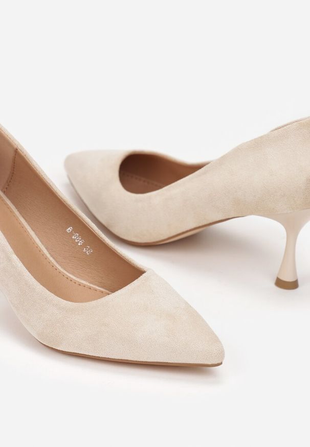 Renee - Beżowe Czółenka ze Szpiczastym Noskiem Genesys. Nosek buta: szpiczasty. Kolor: beżowy. Wzór: aplikacja, gładki, jednolity